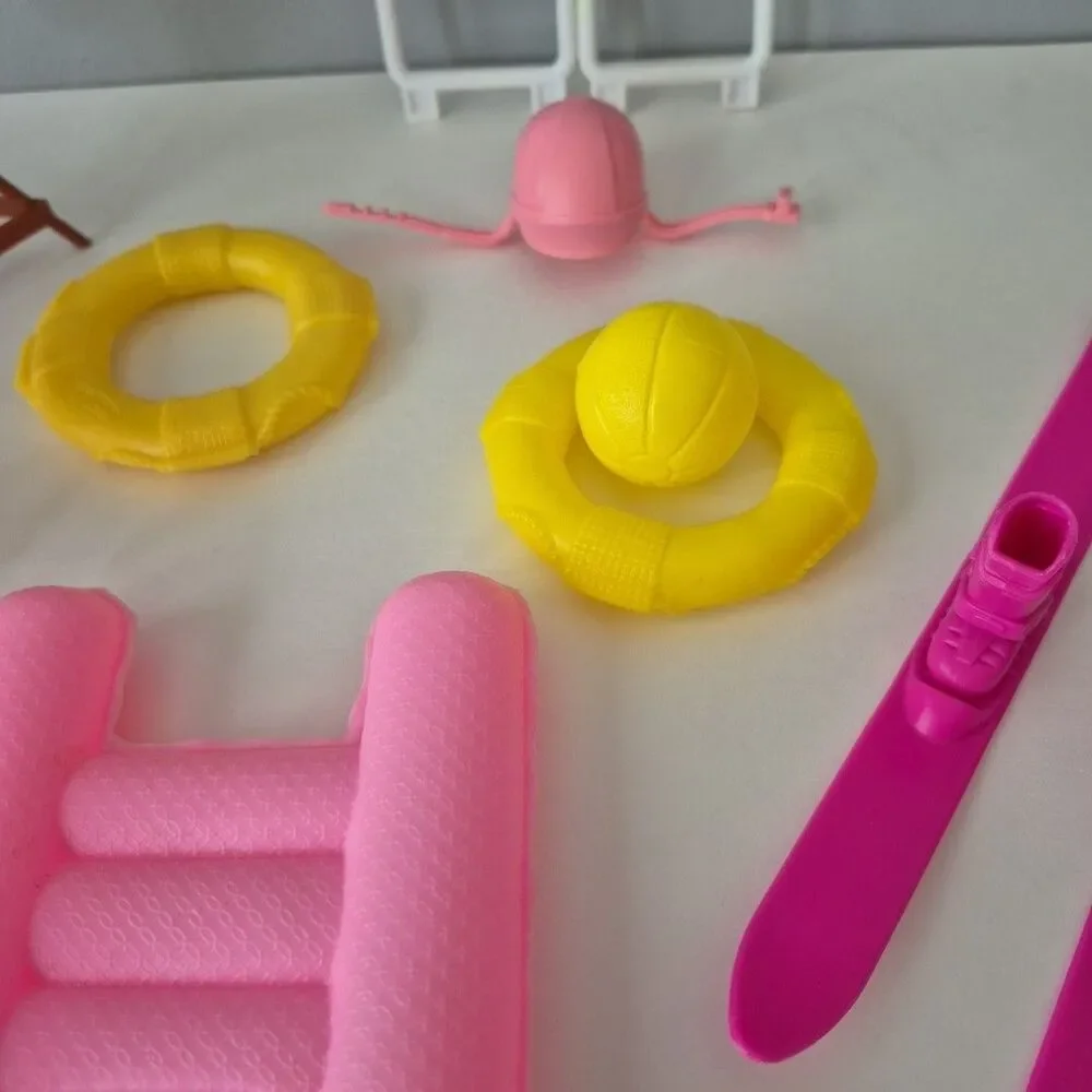 Mattel Barbie VTG 20 PC  Outdoor Beach Swimming Lot Tube Raft Balls Grill Tables